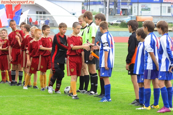 Турнир  по футболу  среди  детских  команд,  посвященный  Дню  города Тамбова.