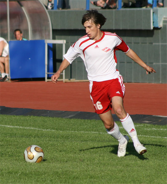 В этой игре Алексей Куликов забил свой первый мяч на профессиональном уровне