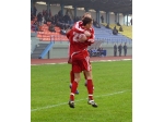 Два главных героя матча - Александр Харин и Олег Саталкин празднуют победный мяч!